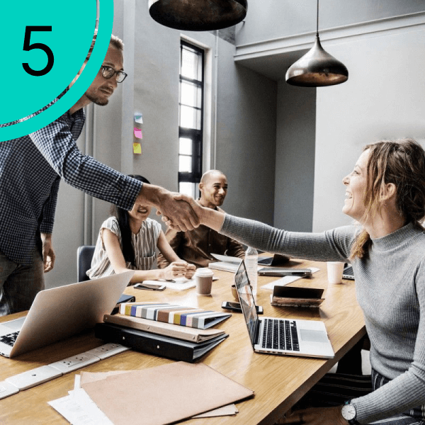 Упаковывать работу в кейсы сервис Darchik